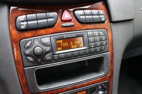 2004 Mercedes-Benz CLK320