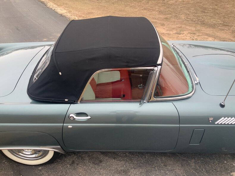 1956 Ford Thunderbird