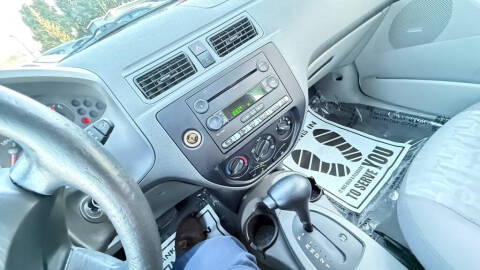 2005 Ford Focus ZX4 S