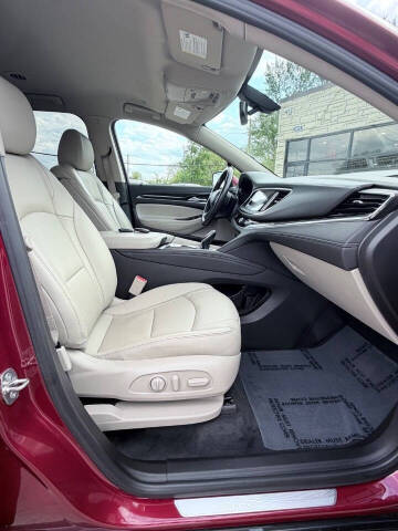 2021 Buick Enclave Essence