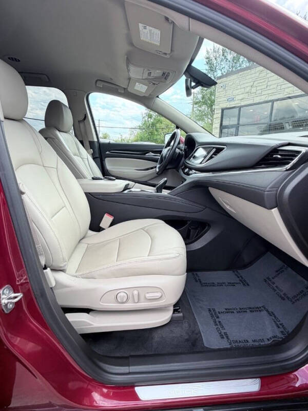 2021 Buick Enclave Essence