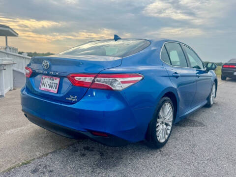 2019 Toyota Camry Hybrid