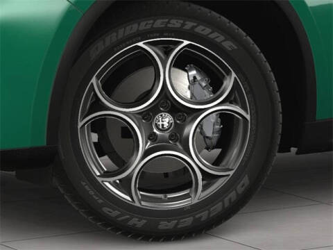 2025 Alfa Romeo Stelvio