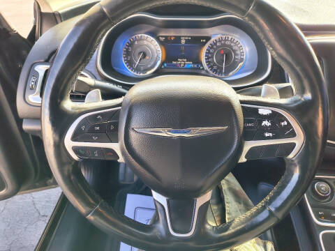 2016 Chrysler 200 C