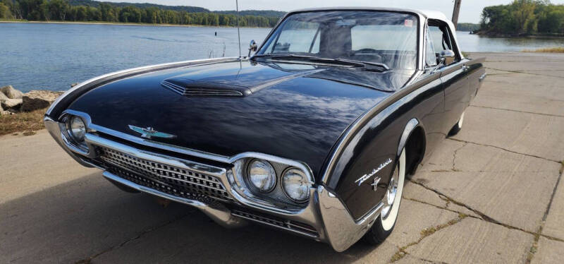 1962 Ford Thunderbird