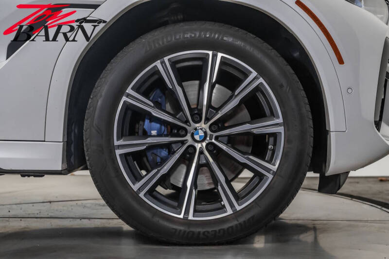 2022 BMW X6 xDrive40i