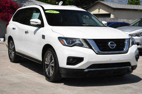 2017 Nissan Pathfinder SV