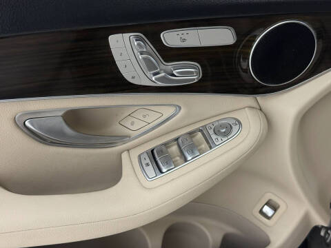 2020 Mercedes-Benz GLC GLC 300