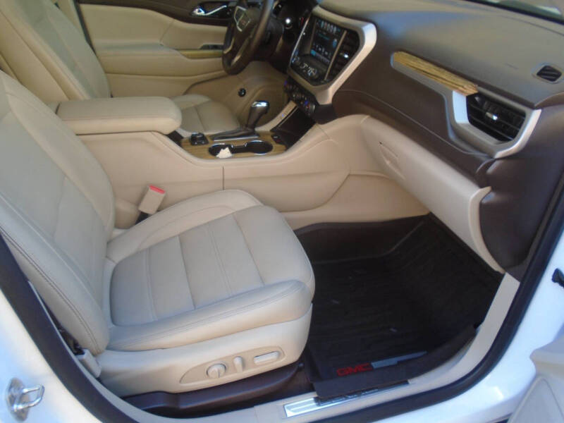 2019 GMC Acadia Denali