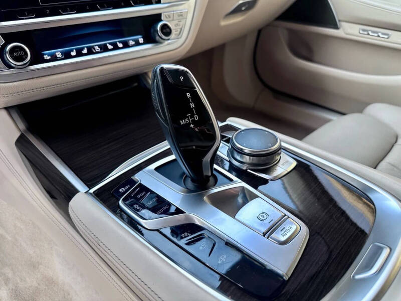 2016 BMW 7 Series 740i