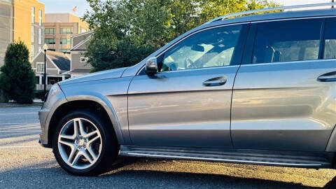 2014 Mercedes-Benz GL-Class GL 550 4MATIC