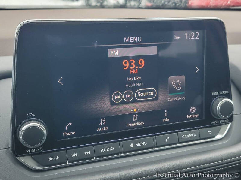 2022 Nissan Rogue SL