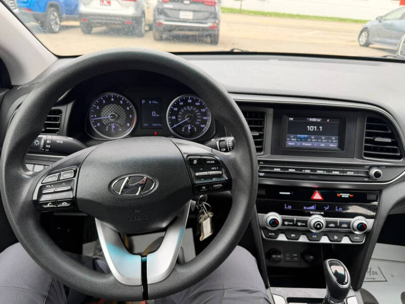 2020 Hyundai Elantra