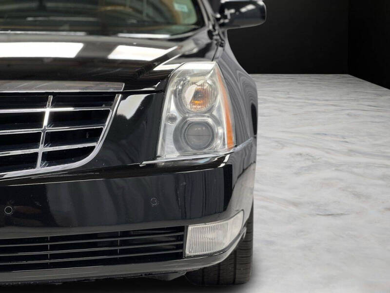 2011 Cadillac DTS Platinum Collection