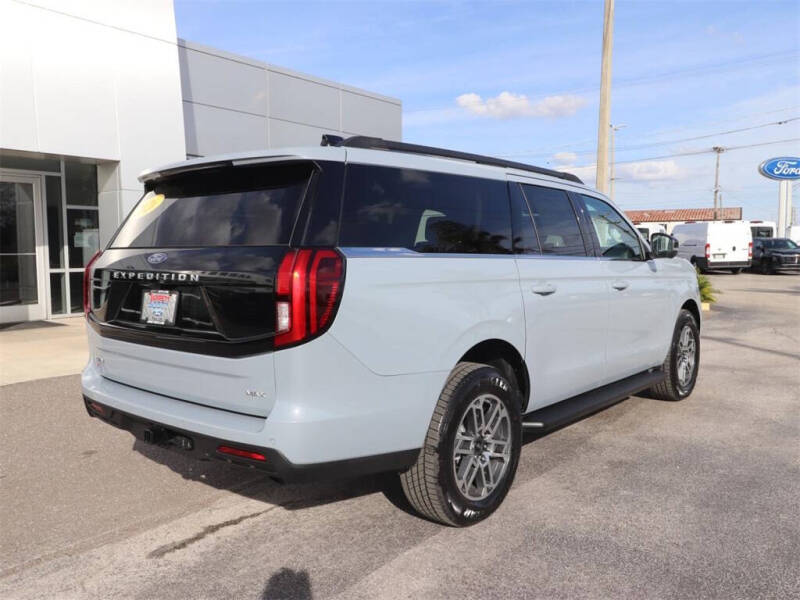 2026 Ford Expedition MAX Active