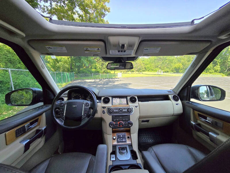 2016 Land Rover LR4 HSE LUX