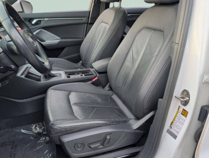 2019 Audi Q3 quattro Premium 45 TFSI