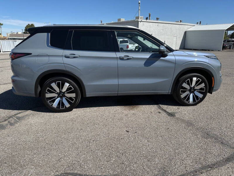 2025 Mitsubishi Outlander SEL