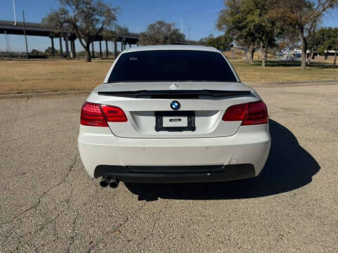 2012 BMW 3 Series 328i