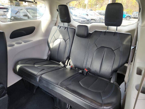 2021 Chrysler Pacifica Touring L