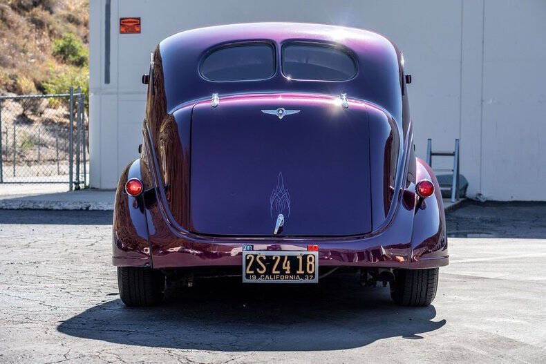 1937 Plymouth Deluxe