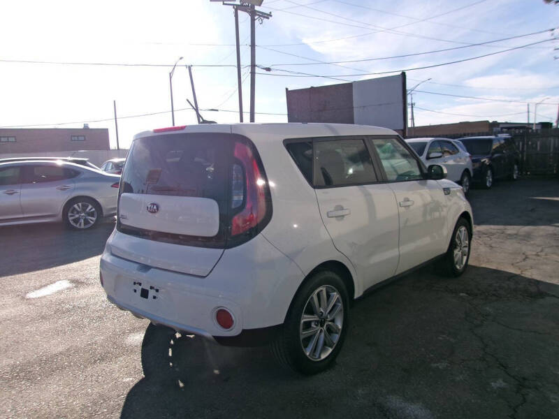 2018 Kia Soul +