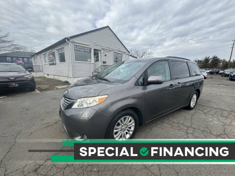 2012 Toyota Sienna XLE 8-Passenger