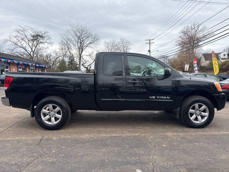2012 Nissan Titan SV