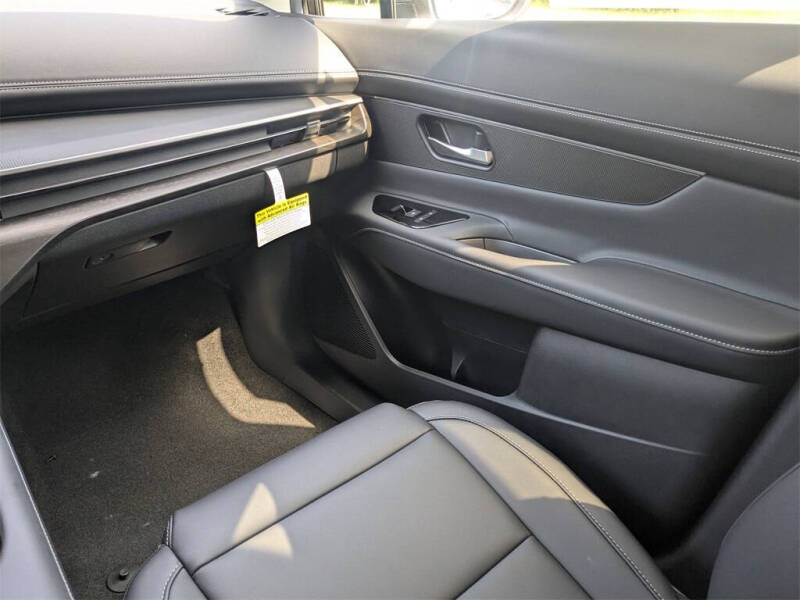 2025 Nissan Murano SV