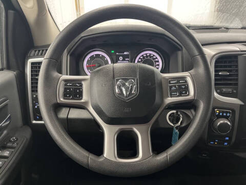 2024 RAM 1500 Classic SLT