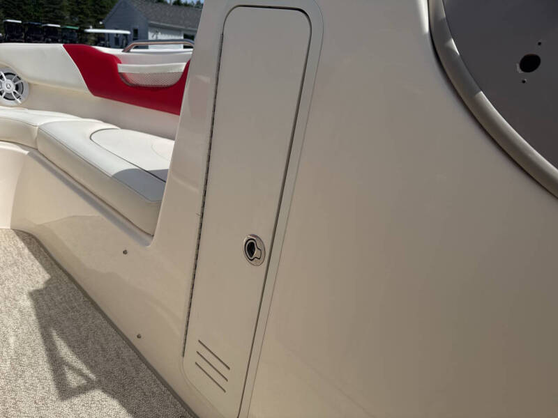 2003 Rinker 232 CAPTIVA