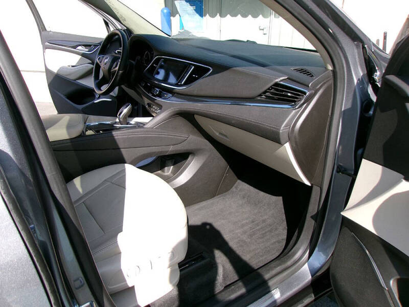 2021 Buick Enclave Essence