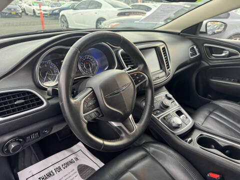 2016 Chrysler 200 Limited Platinum