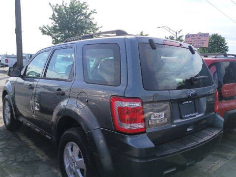2010 Ford Escape XLS