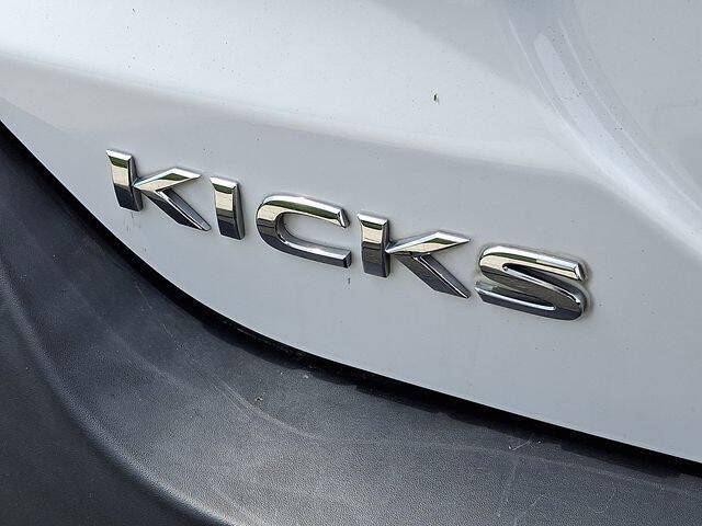 2020 Nissan Kicks S