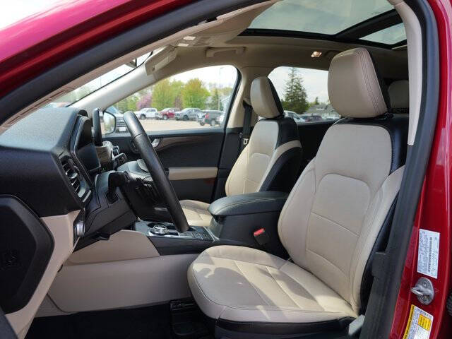 2020 Ford Escape Titanium