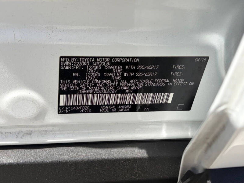 2025 Toyota RAV4 Hybrid LE