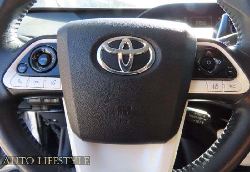 2018 Toyota Prius Three