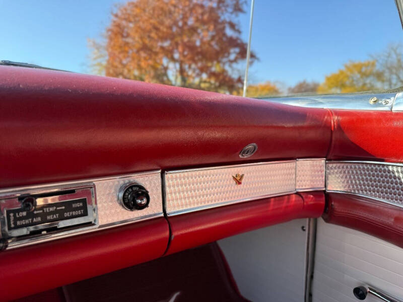 1955 Ford Thunderbird