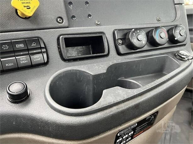 2014 Freightliner Cascadia