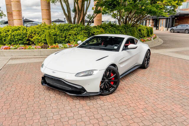 2020 Aston Martin Vantage 44