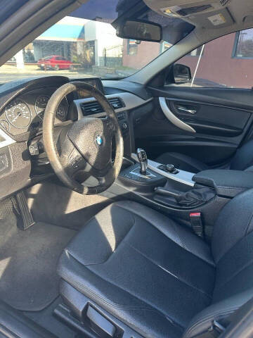 2015 BMW 3 Series 320i