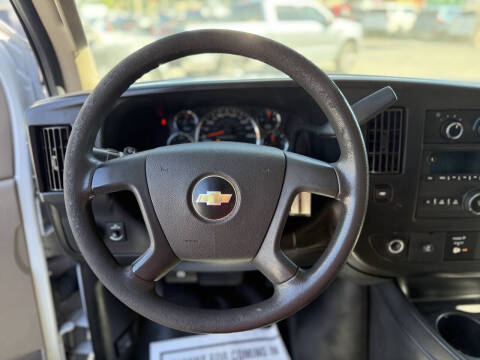 2017 Chevrolet Express 2500