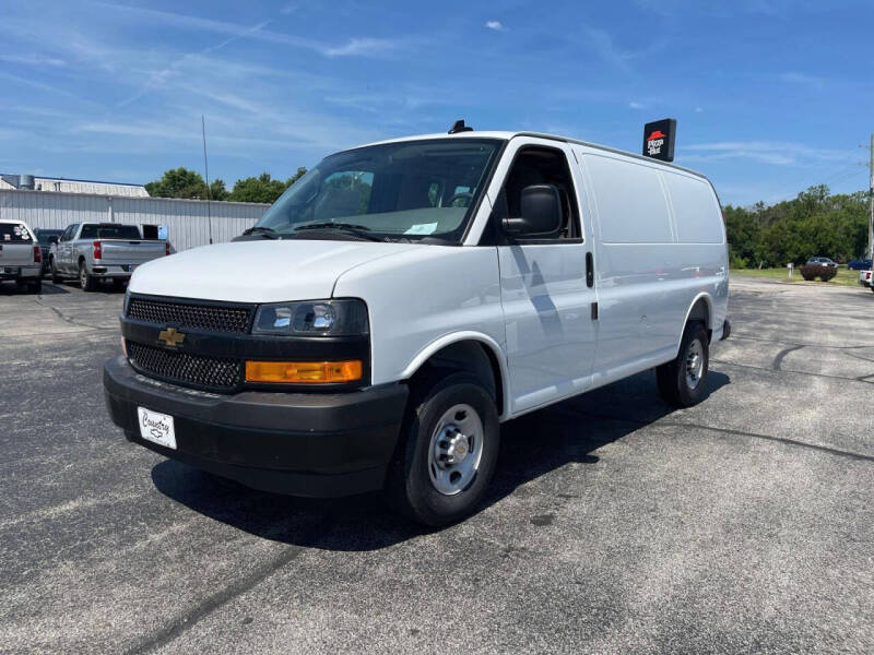 2025 Chevrolet Express 2500