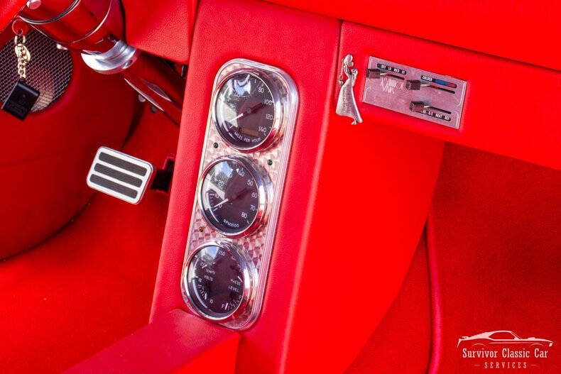 1937 Ford Cabriolet
