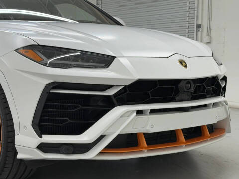 2022 Lamborghini Urus