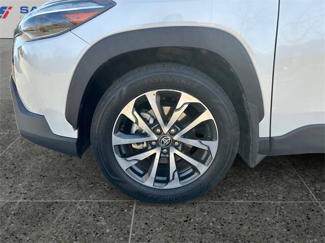 2023 Toyota Corolla Cross XLE