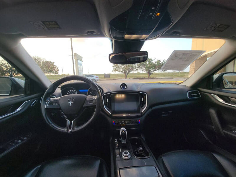 2017 Maserati Ghibli