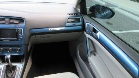 2015 Volkswagen e-Golf SEL Premium