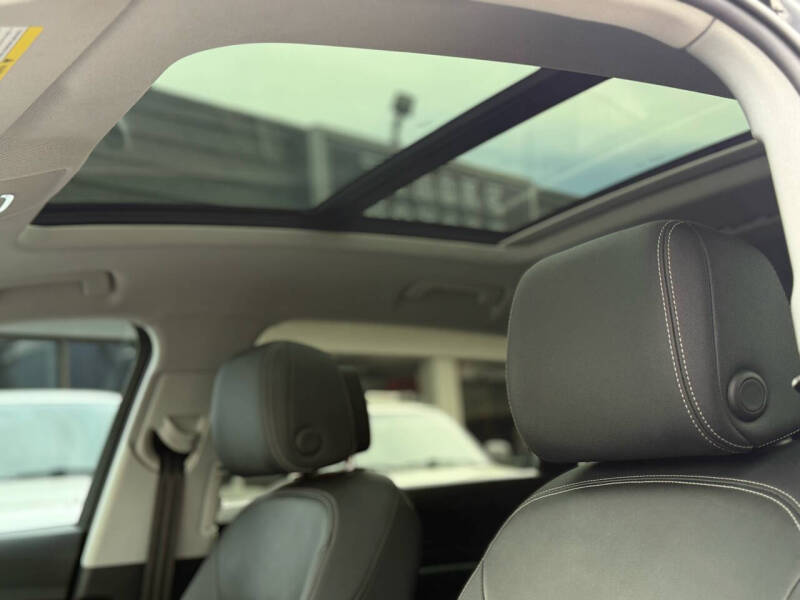 2019 Audi e-tron quattro Premium Plus